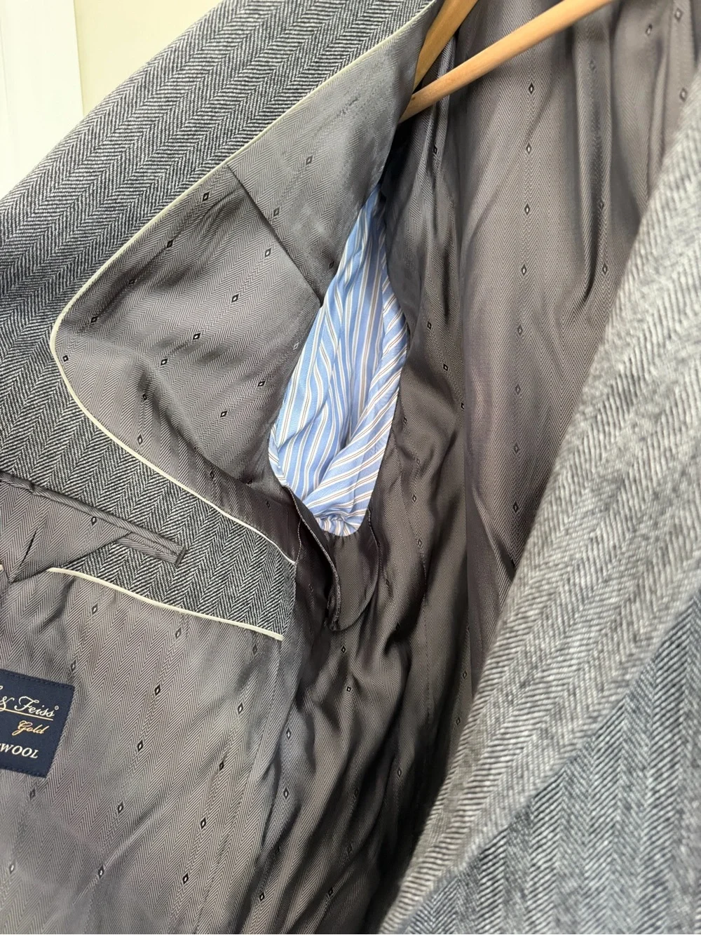 Joseph & Feiss Gold Blazer 46L Gray Herringbone Sport Coat 100% Lambswool